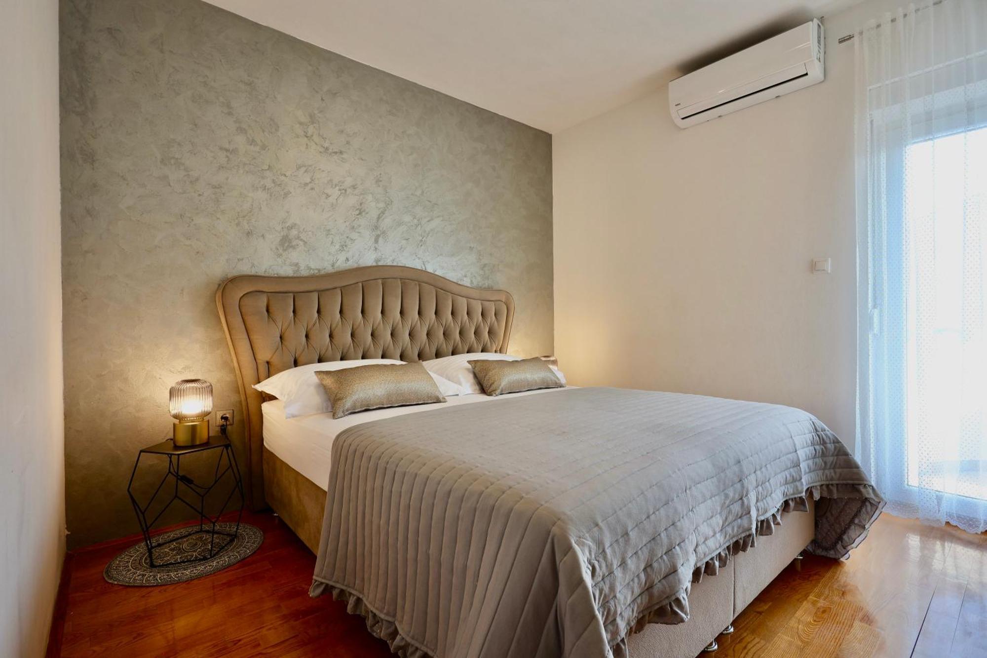 Holiday Home Tia Split Ngoại thất bức ảnh